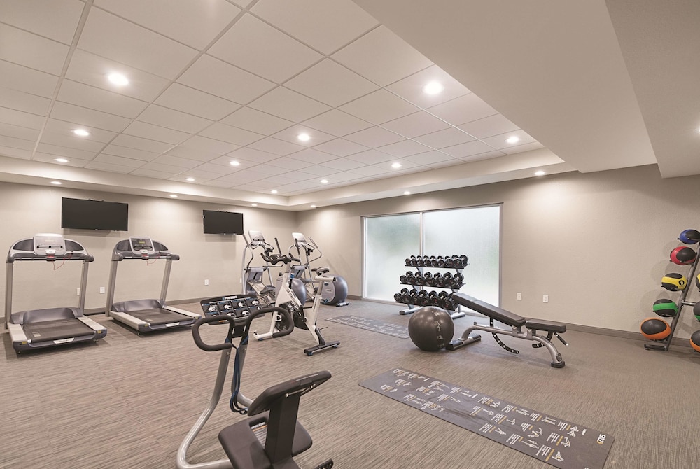 La Quinta Inn & Suites by Wyndham Atlanta Alpharetta 28/37