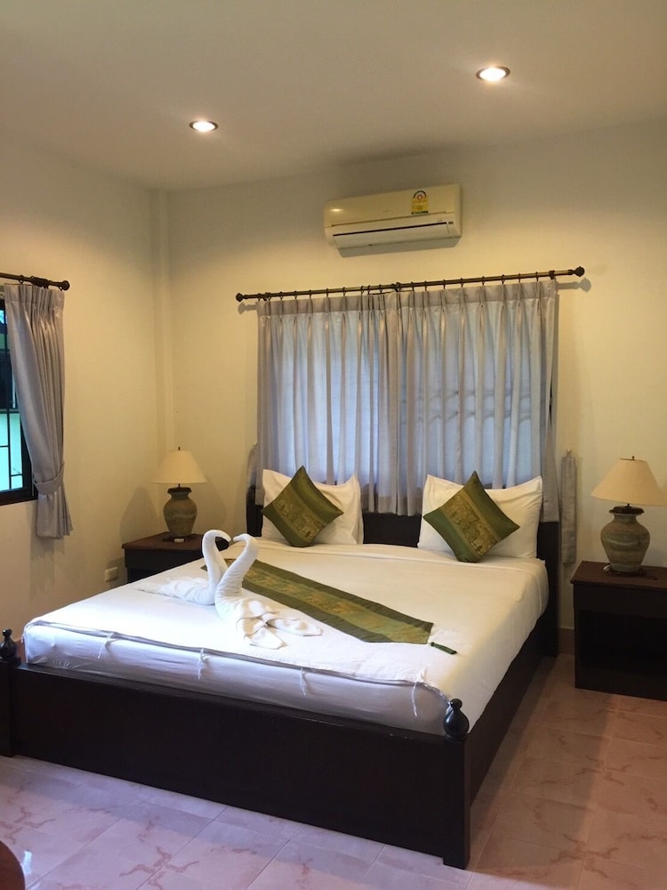 Naya Bungalow 38/65