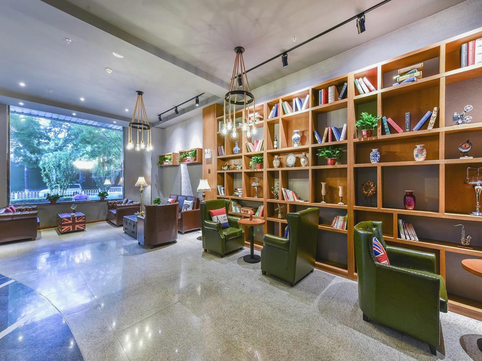 James Joyce Coffetel (Beijing South Railway Station Guanganmen South Street Branch) 32/41