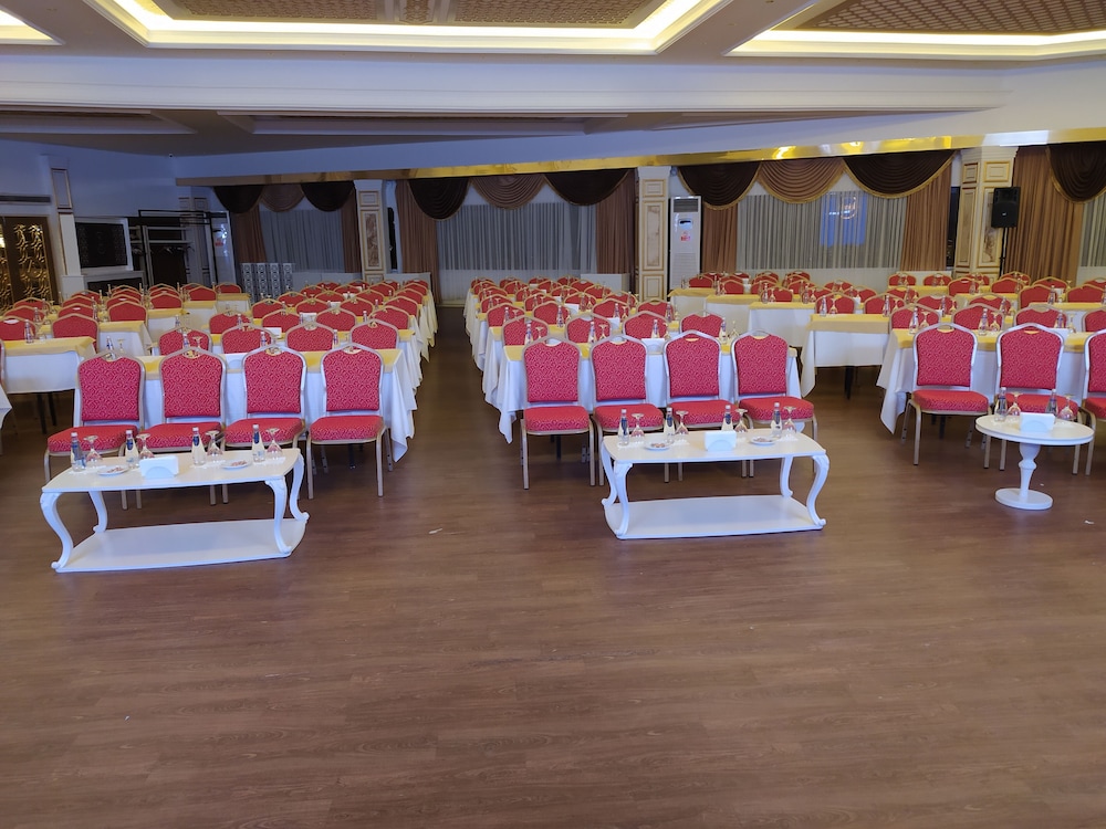 Altintas Otel & Spa 45/50