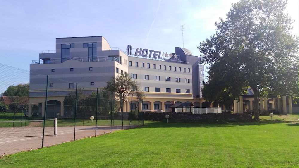 Hotel Le Paddock 6/63