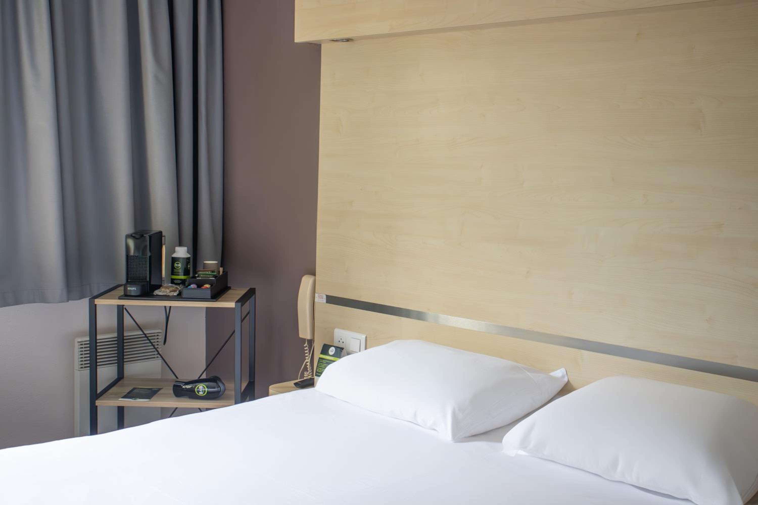 غرفة سوبيريور بسرير مزدوج، B&B Hotel Le Puy-En-Velay 3/5