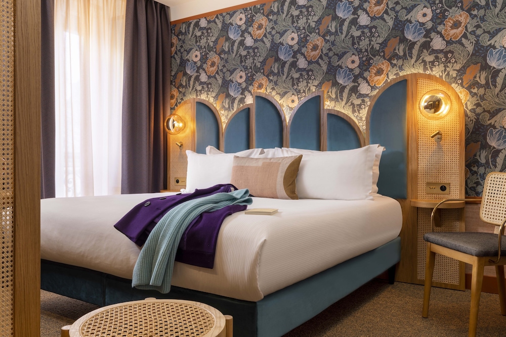 Hotel Jardin De Cluny 21/42