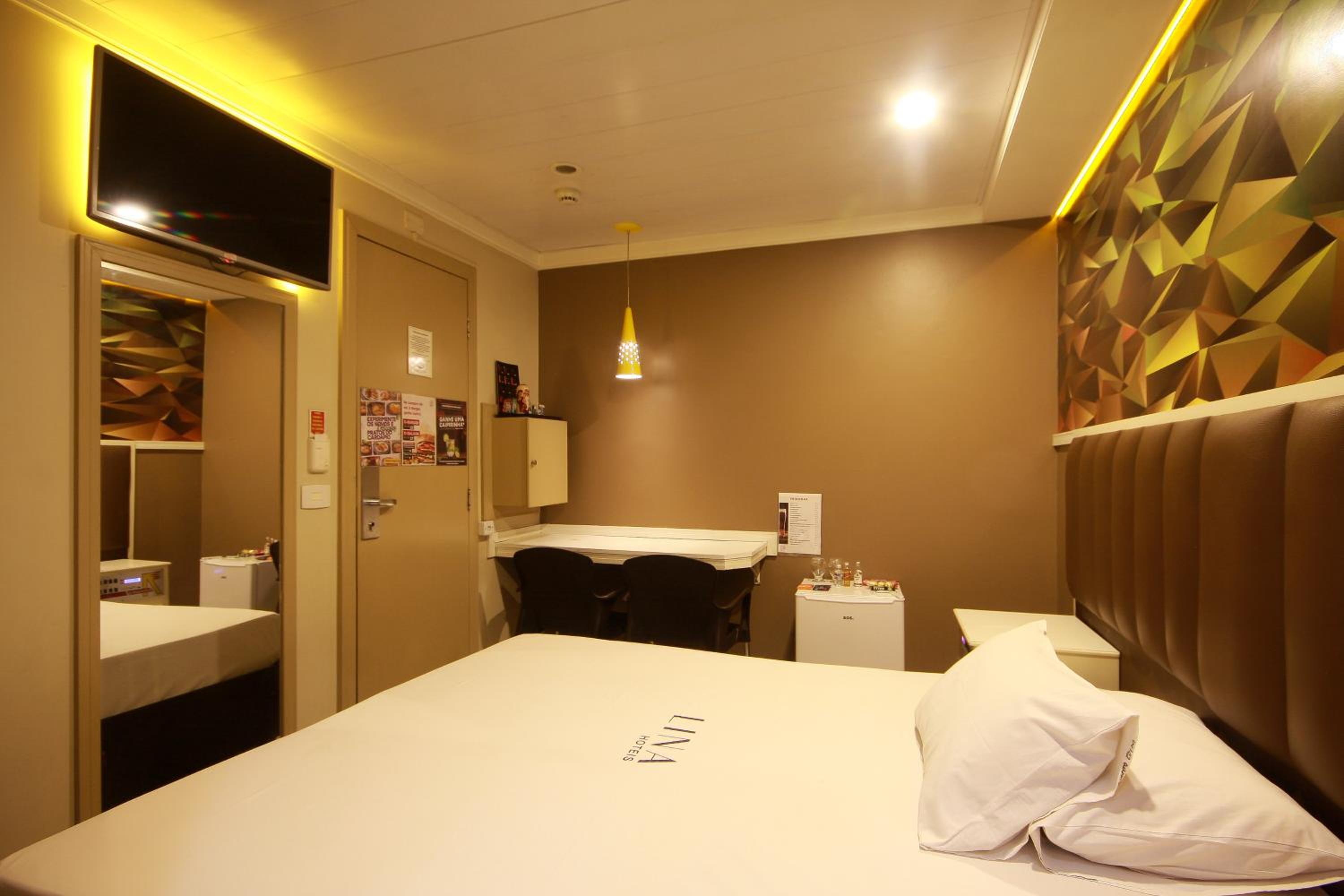 Adrenalina Hotel - Adults Only 7/51