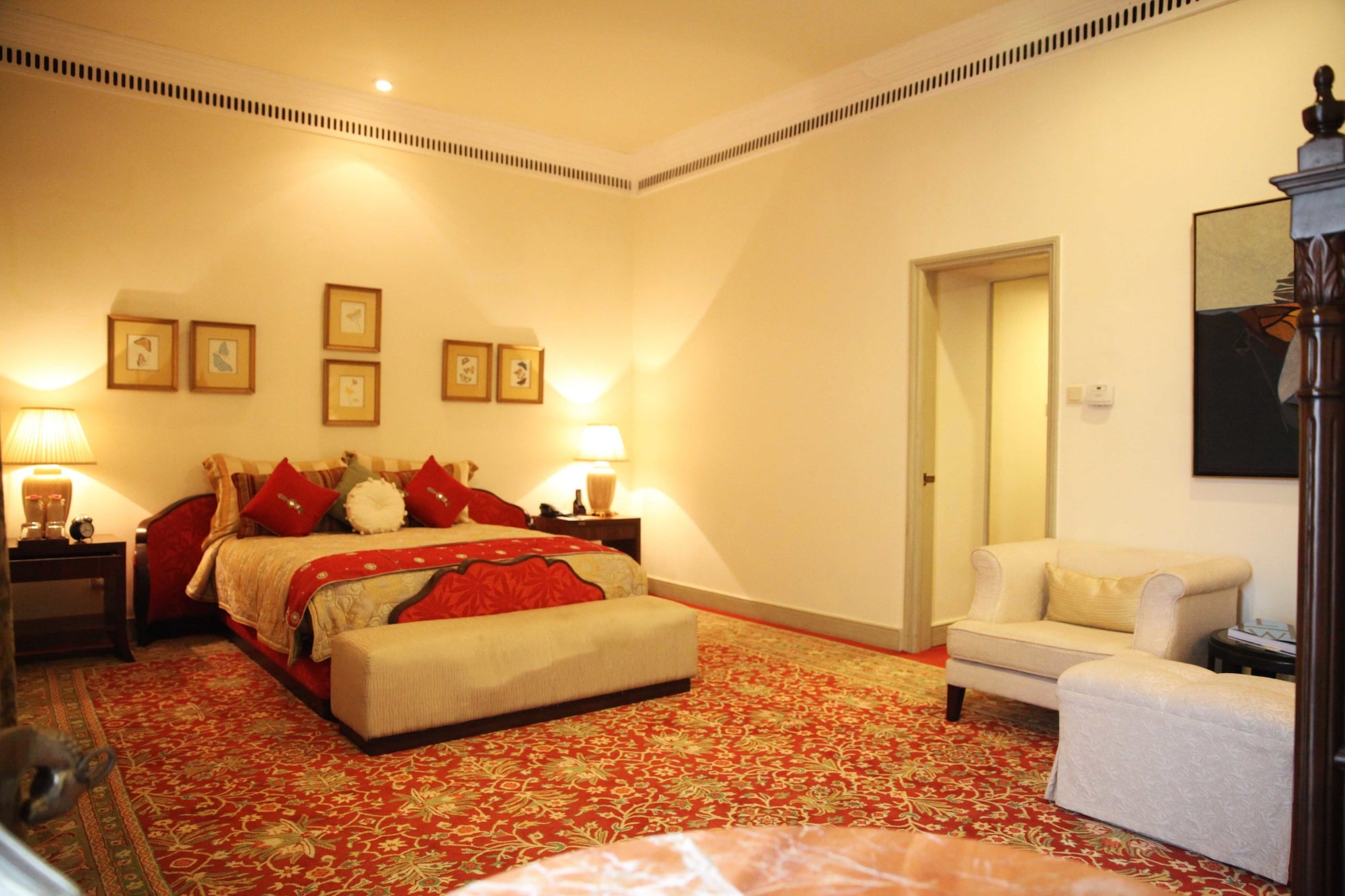 1 Bedroom, Historical, Suite, King Bed, Garden View