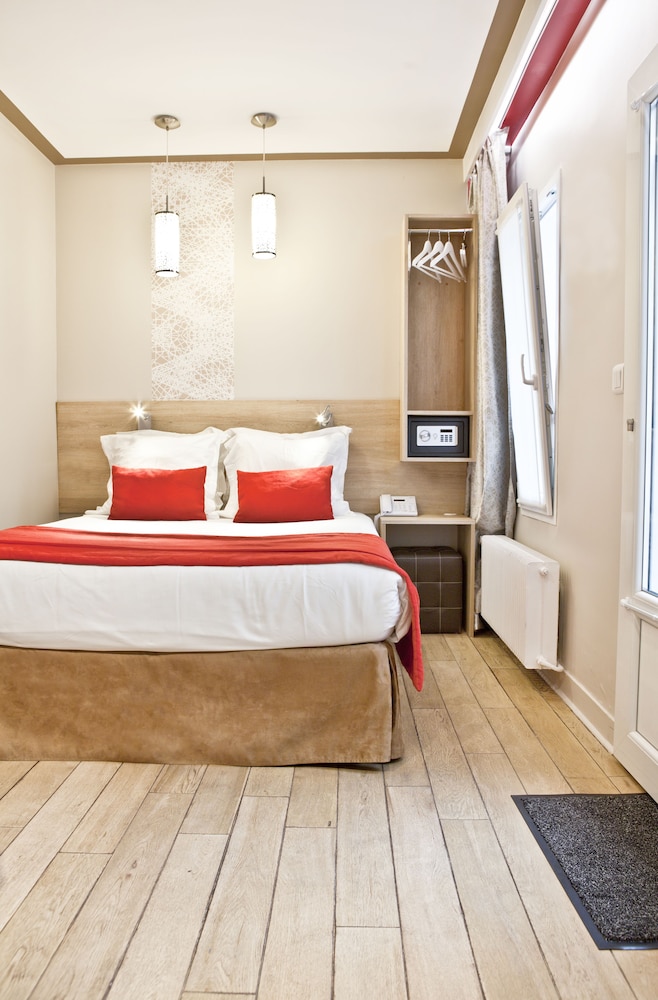 Hotel Eiffel Segur 31/69