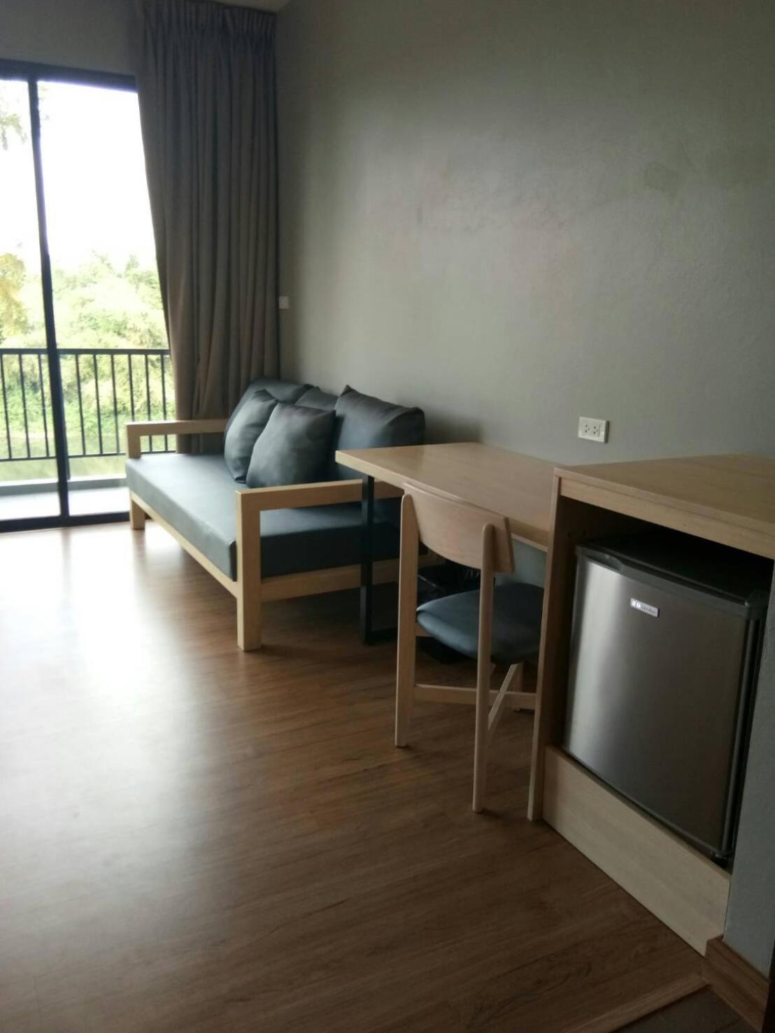 Riverawan Hotel 60/73