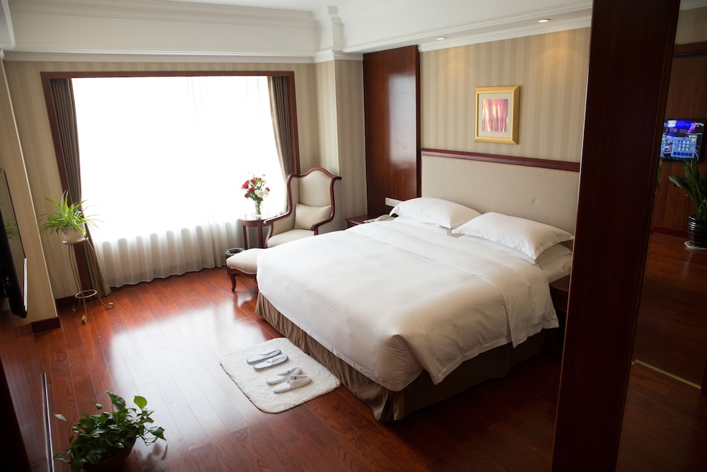 Qingdao Enrichee Gloria Plaza Hotel 7/29