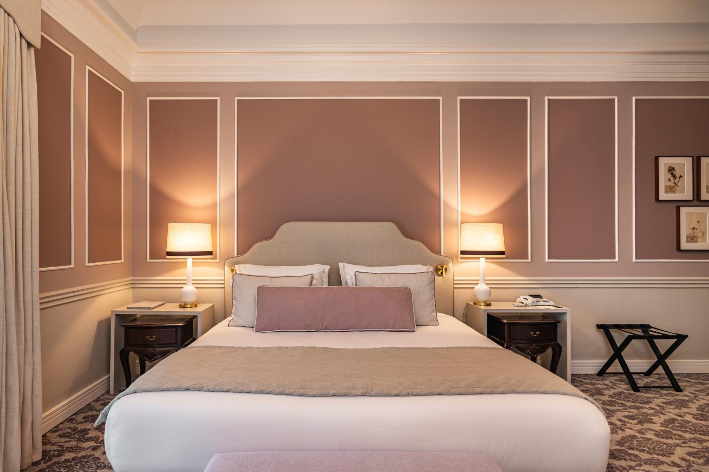 غرفة بريميوم بسرير مزدوج بإطلالة على البحر بشرفة، Hotel Senhora Da Guia 6/10
