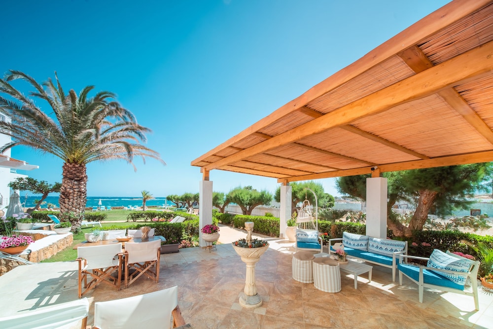 Pyrgos Beach Apartments 6/50