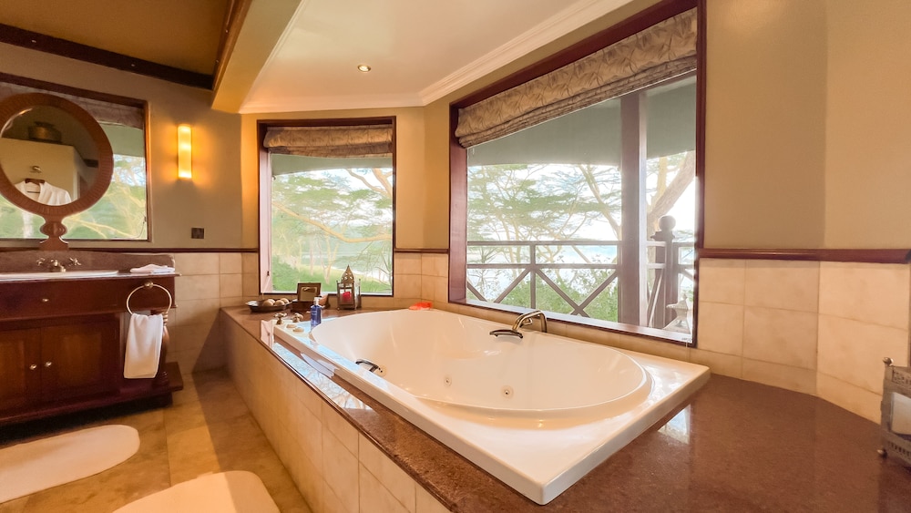 Lake Elmenteita Serena Camp 46/50
