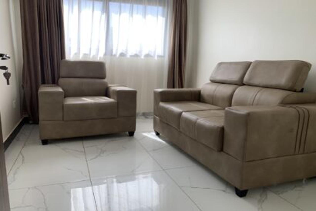 Melia's Hotel 17/22