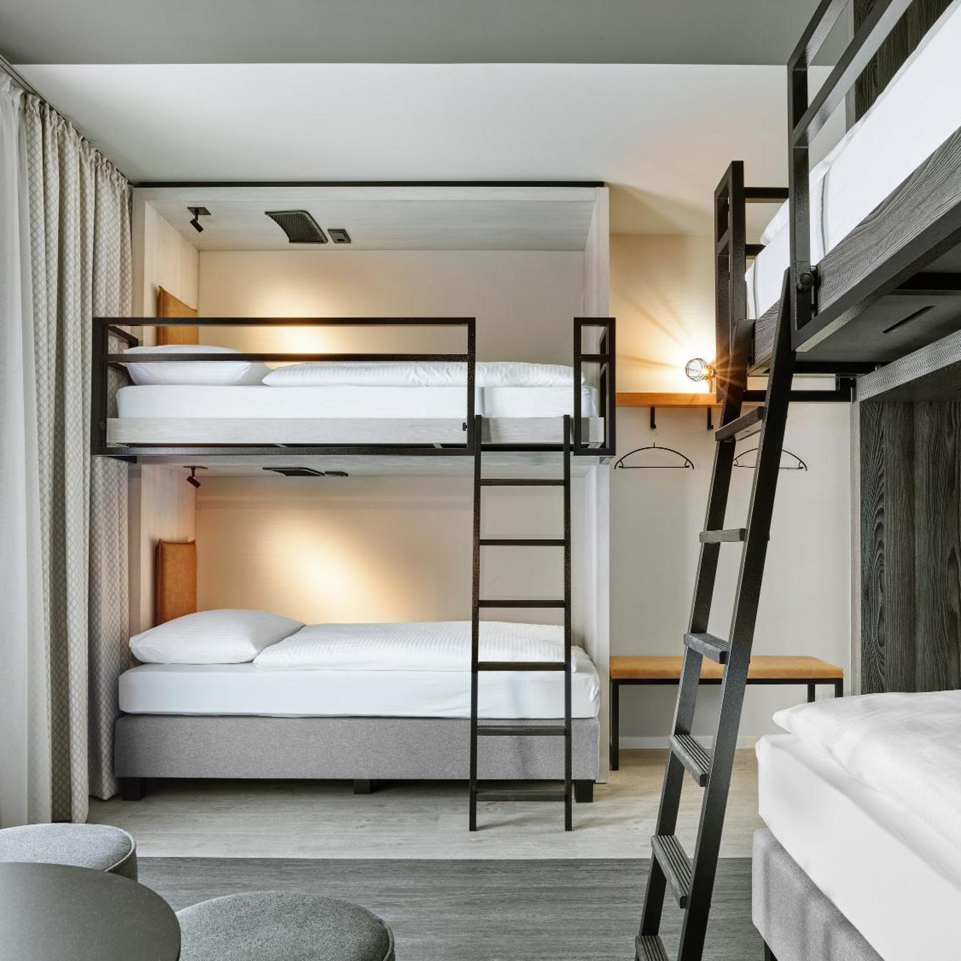 غرفة رباعية، H2 Hotel Saarbrucken 5/10