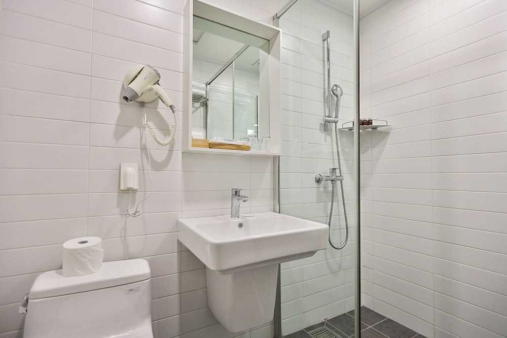 Best Western Insadong Hotel 97/97
