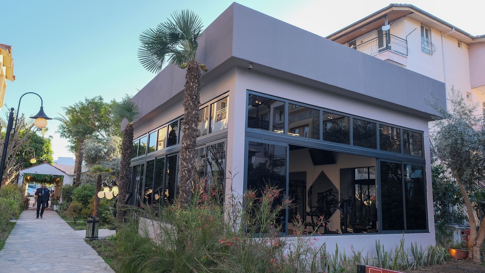 Side Village Hotel