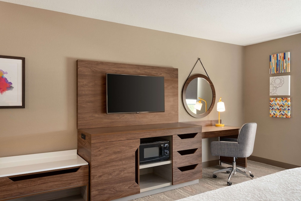 Hampton Inn St Louis Columbia 22/37