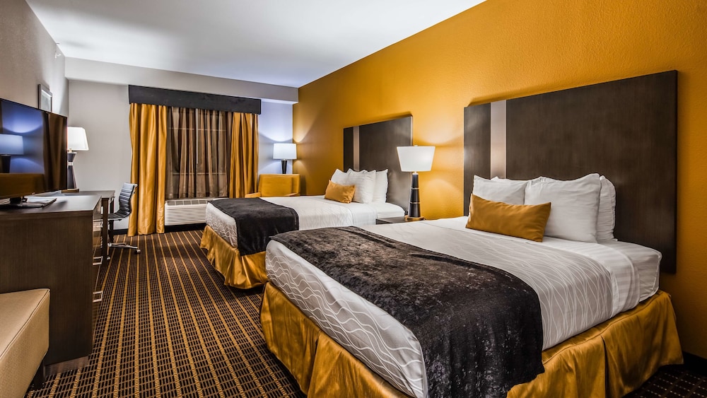 Best Western Plus Lampasas Inn and Suites 15/36