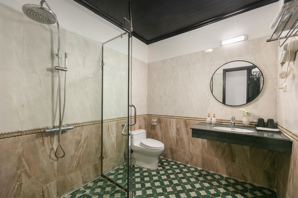 Hanoi Posh Hotel 53/54