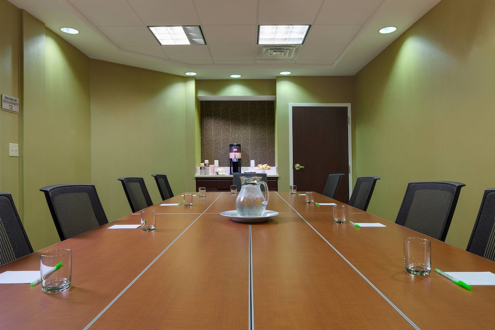 Springhill Suites Lansing West 20/21