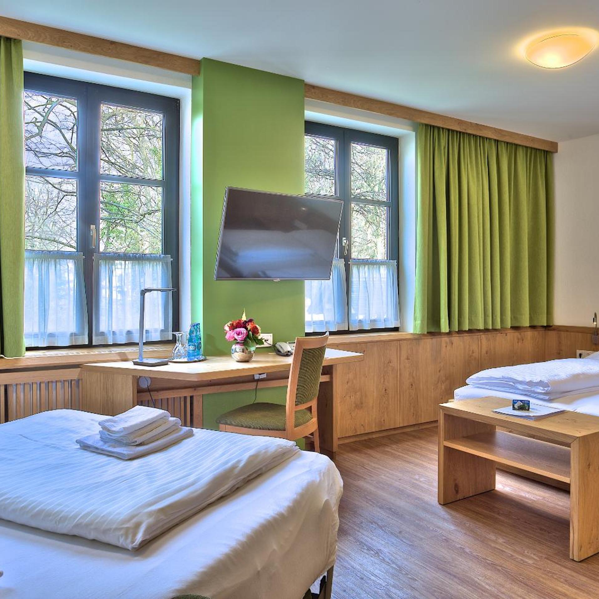 Hotel Gasthof zur Muhle 22/66