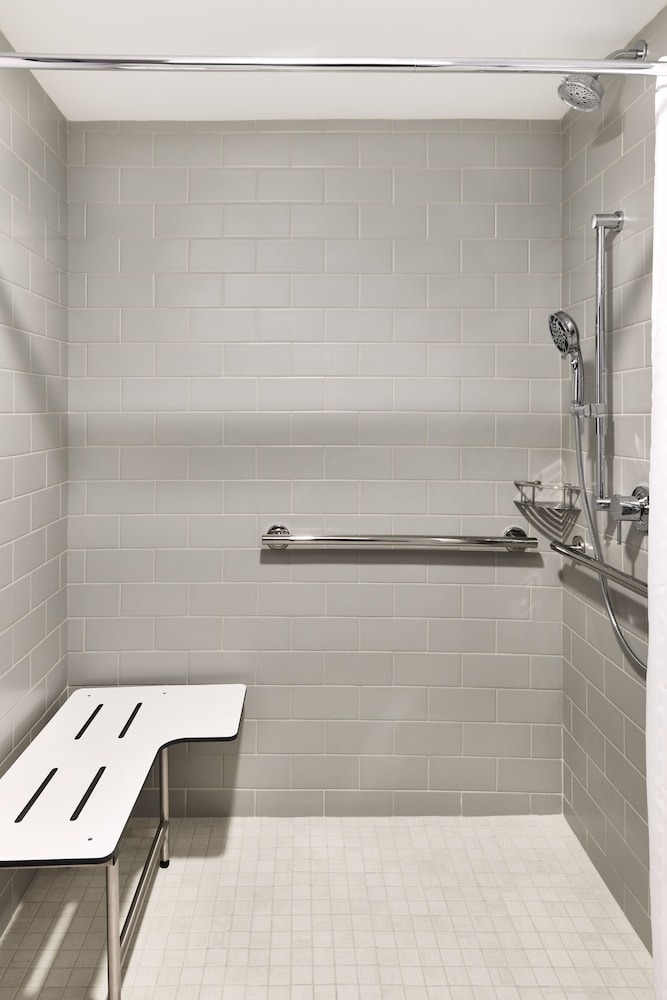 Hyatt Place Phoenix Downtown 53/54