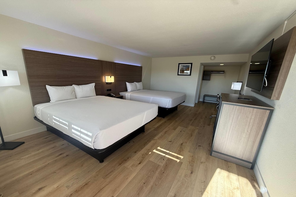 Travelodge by Wyndham Imperial/El Centro 14/48