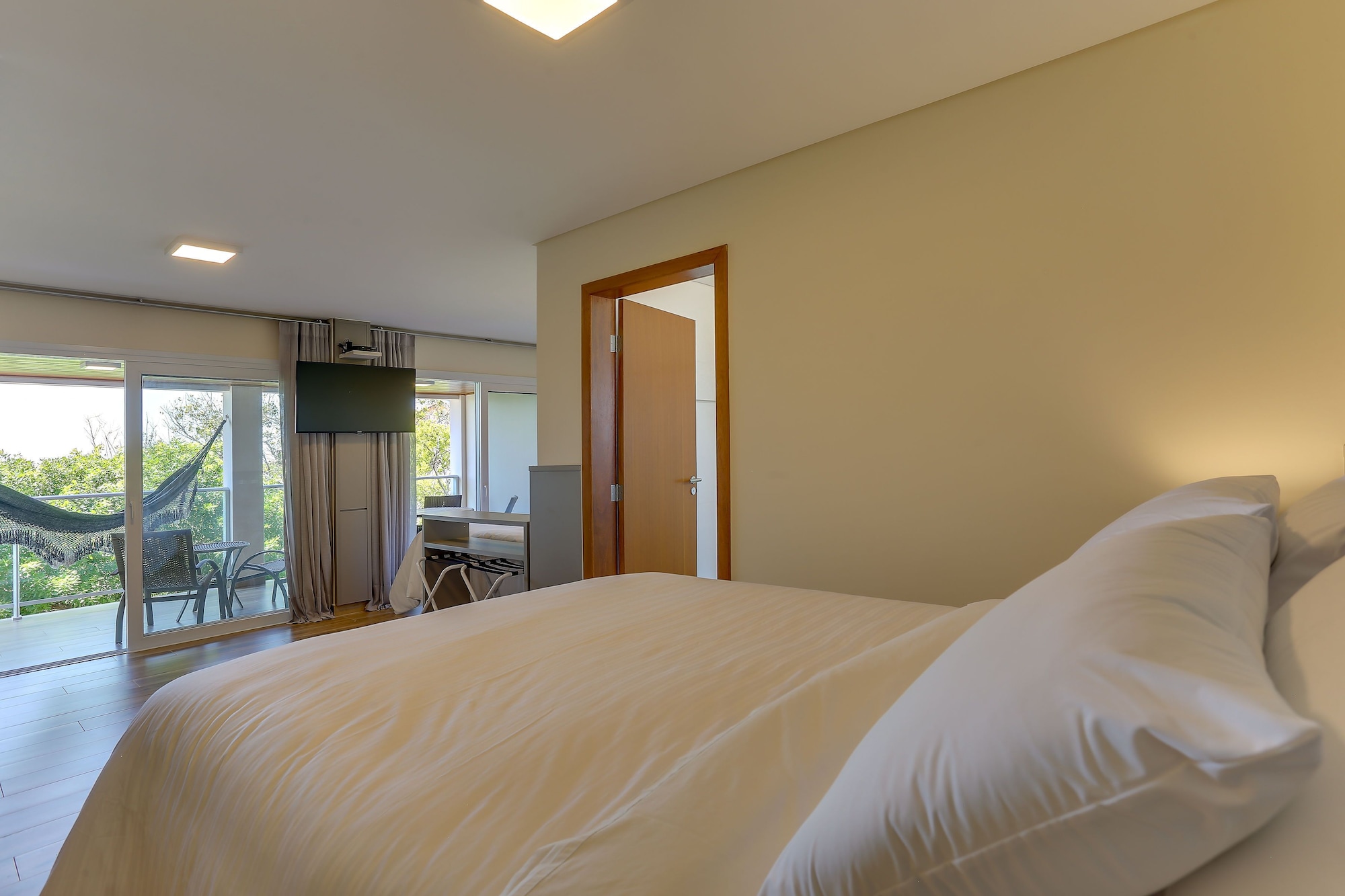 Master, Suite