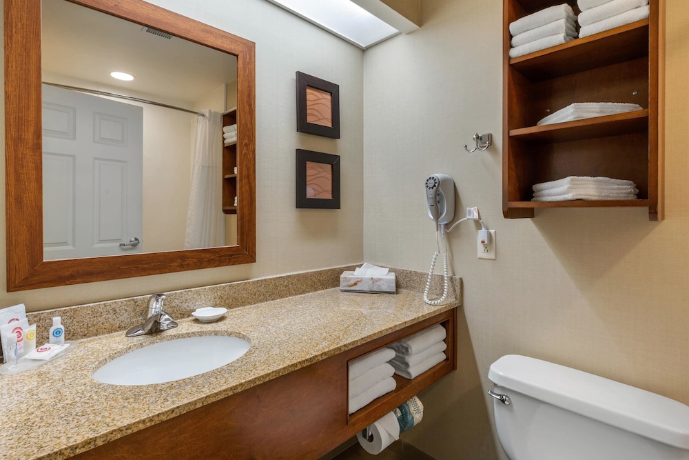 Comfort Inn & Suites North Conway 12/36