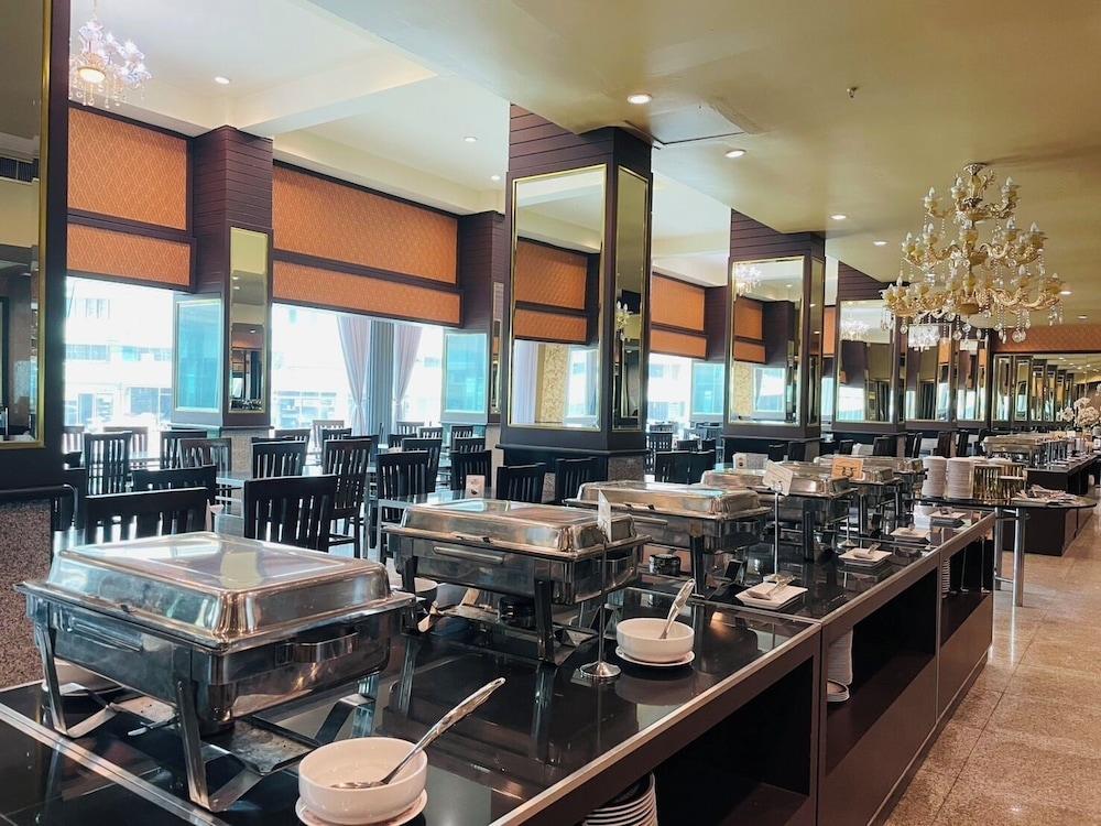 restaurant cafeteria