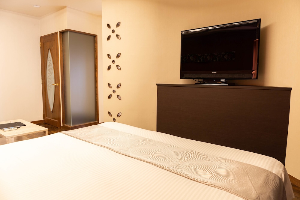 ECONOMY, DOUBLE BED