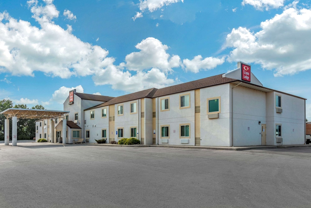 Econo Lodge Belle Fourche, SD 31/36