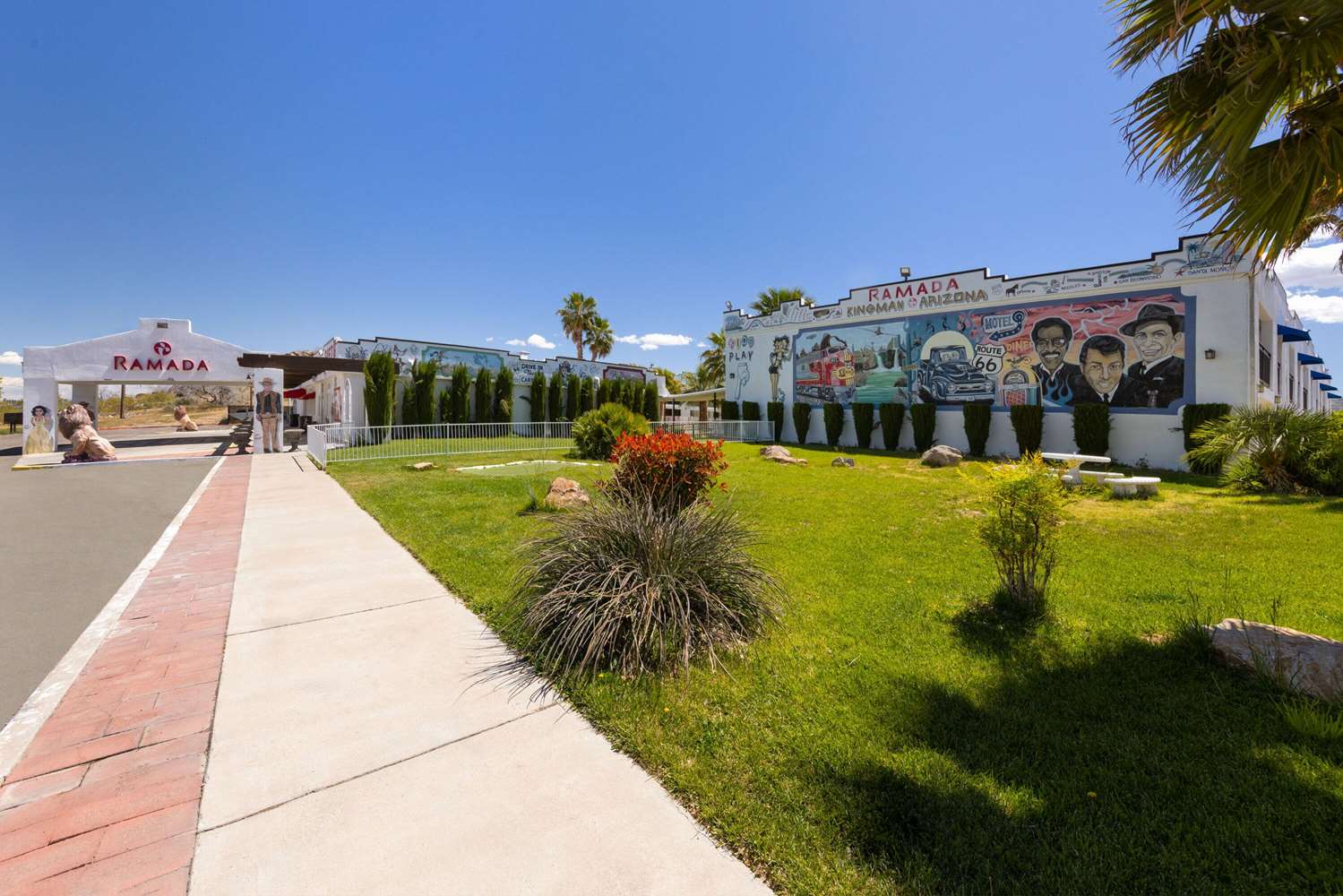 Ramada By Wyndham Kingman 49/52