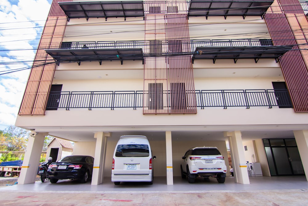 168 Studio Hotel Ubon Ratchathani 3/48