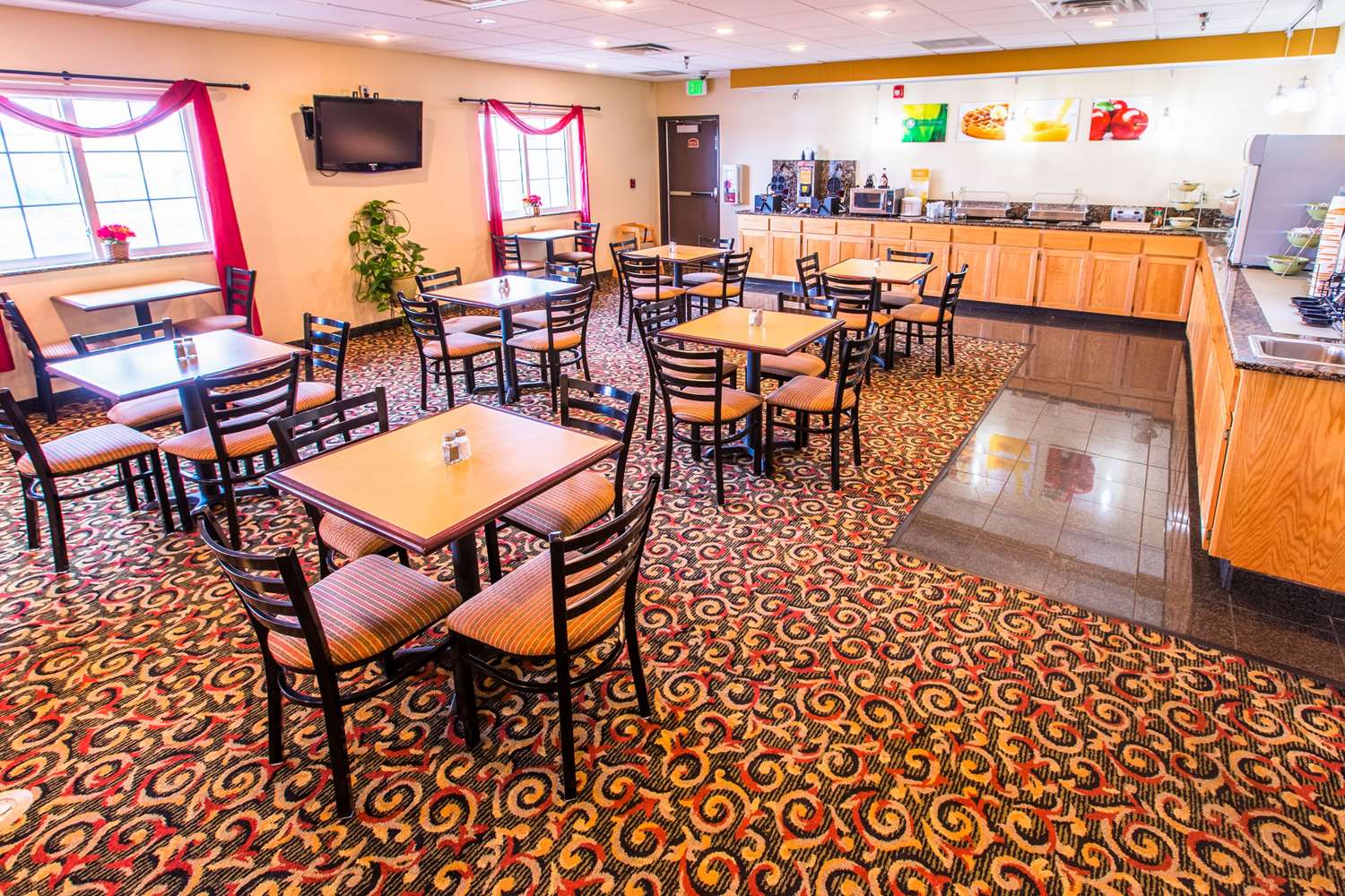 restaurant cafeteria