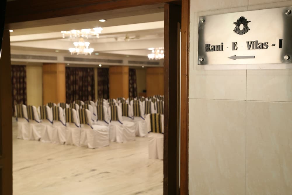 Hotel Amar Vilas 29/35