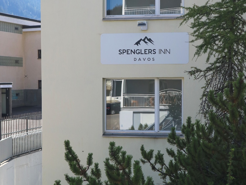 Spengler Hostel 2/29
