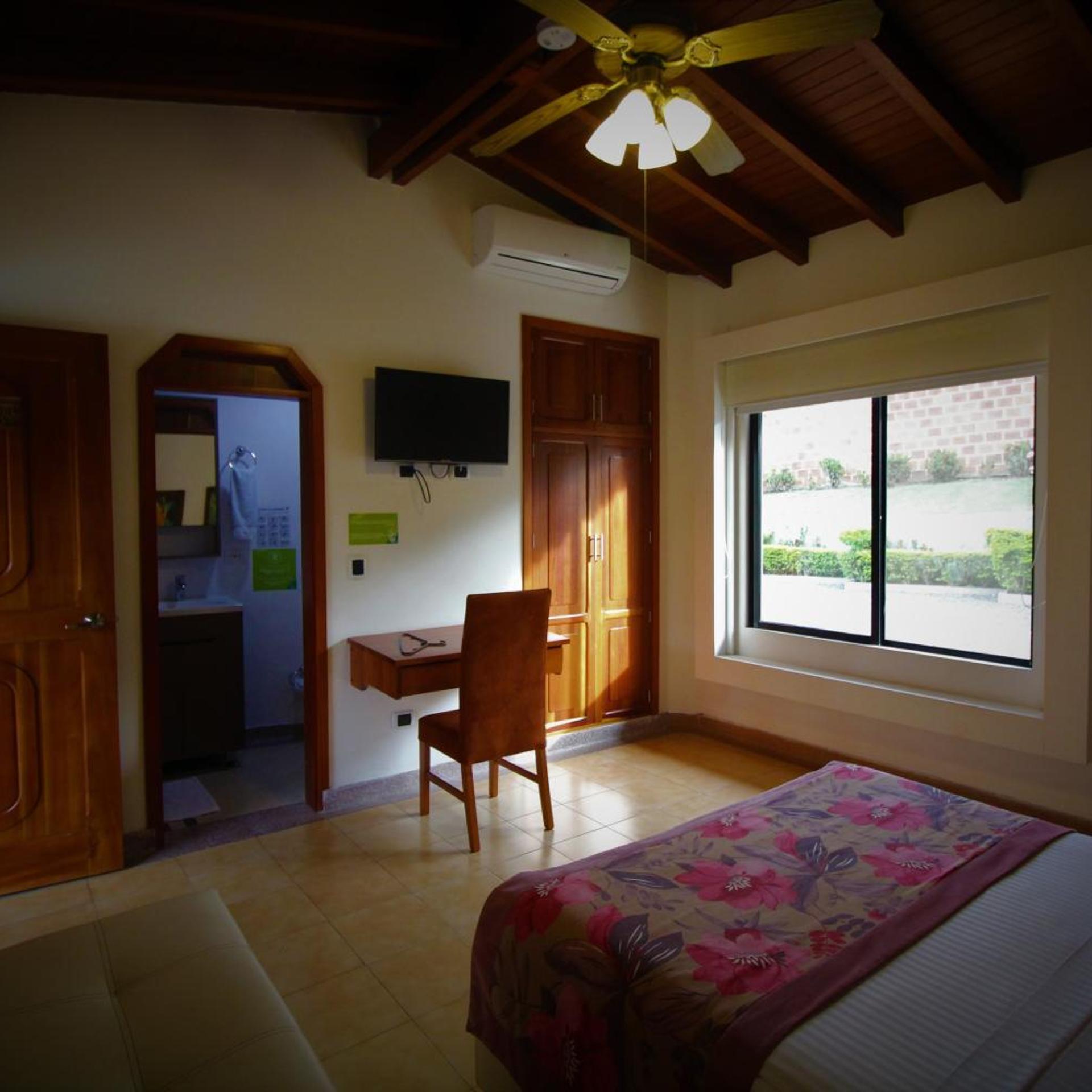 Amazilia Hotel 32/54