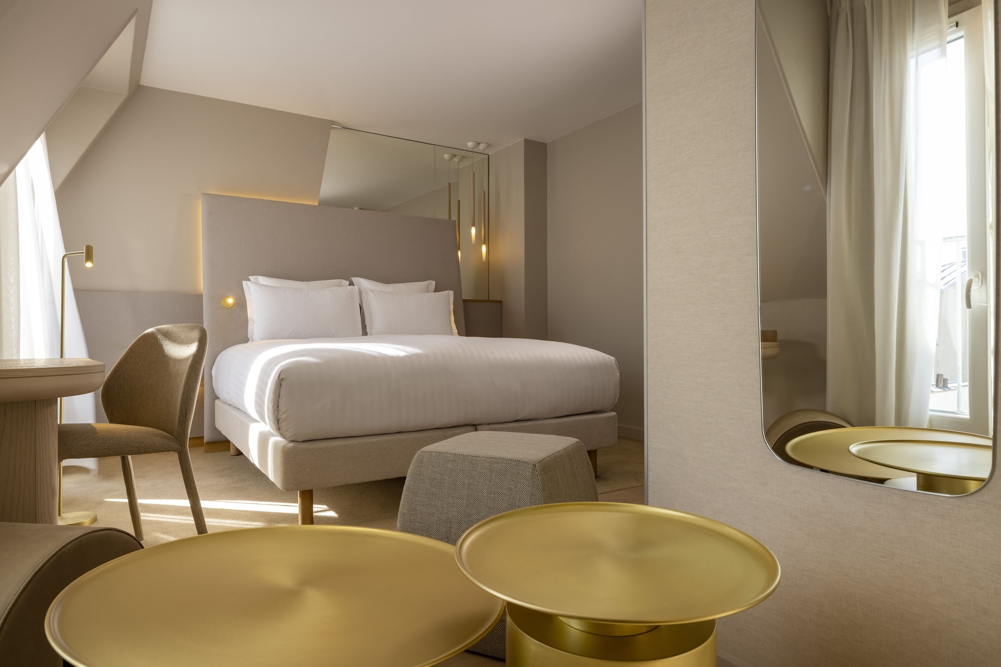 Junior Suite, King Bed, Hotel Beige (ex. Hotel Plaza Opera) 7/7