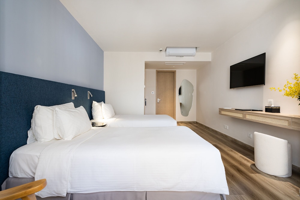 Jovia Hotel 13/49