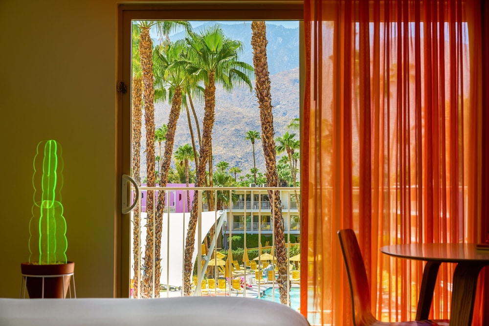 The Saguaro Palm Springs 32/49