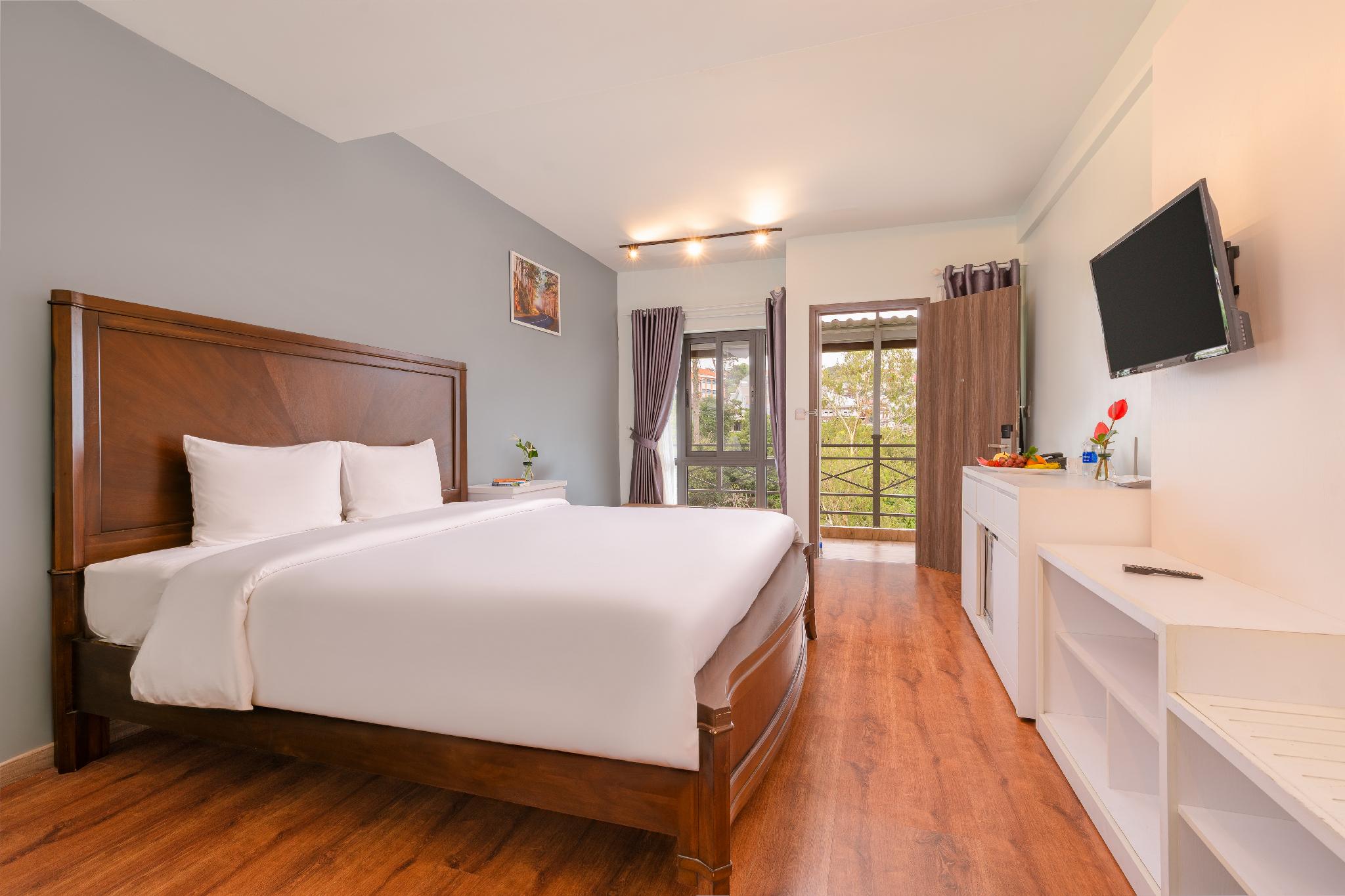 Spectacular, King Bed