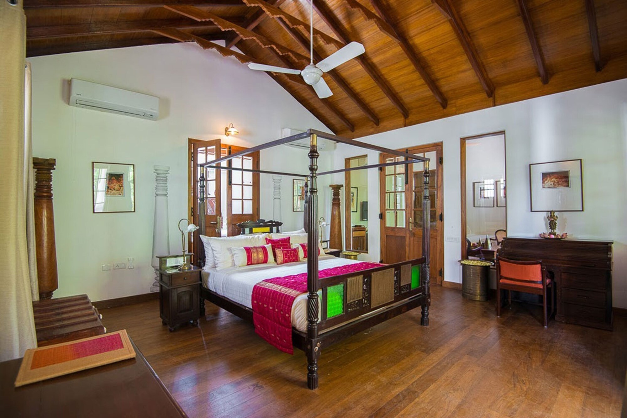 Heritage, Suite, King Bed