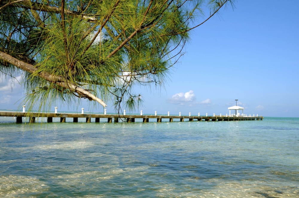 Aqua Bay Club Luxury Condos 36/50