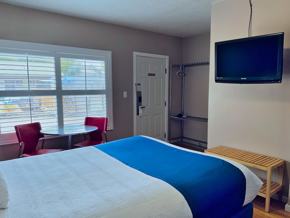 Ashland Motel 13/46