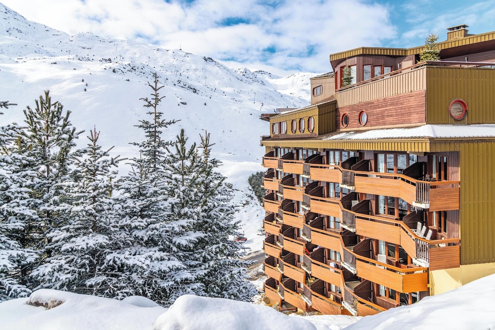 Hotel Les Menuires Les Bruyeres in LES MENUIRES