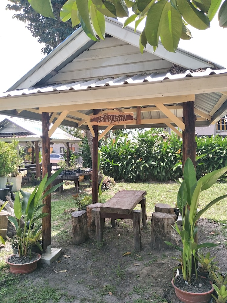Baan Suan Siri Resort 27/29