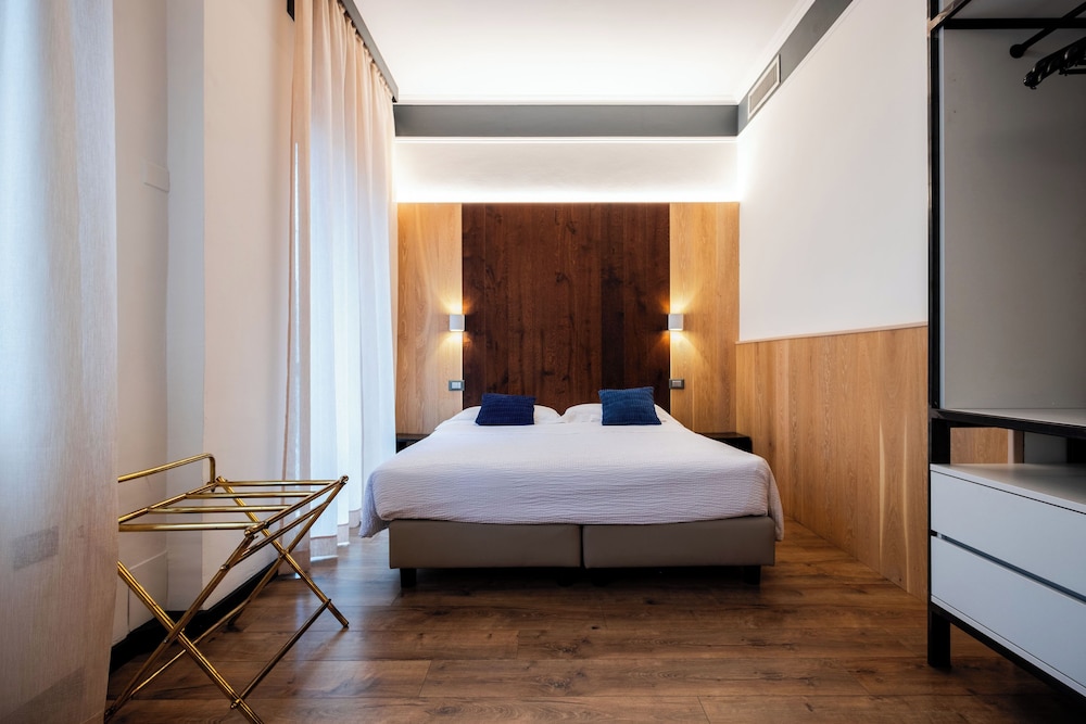 SUPERIOR, SINGLE, DOUBLE BED