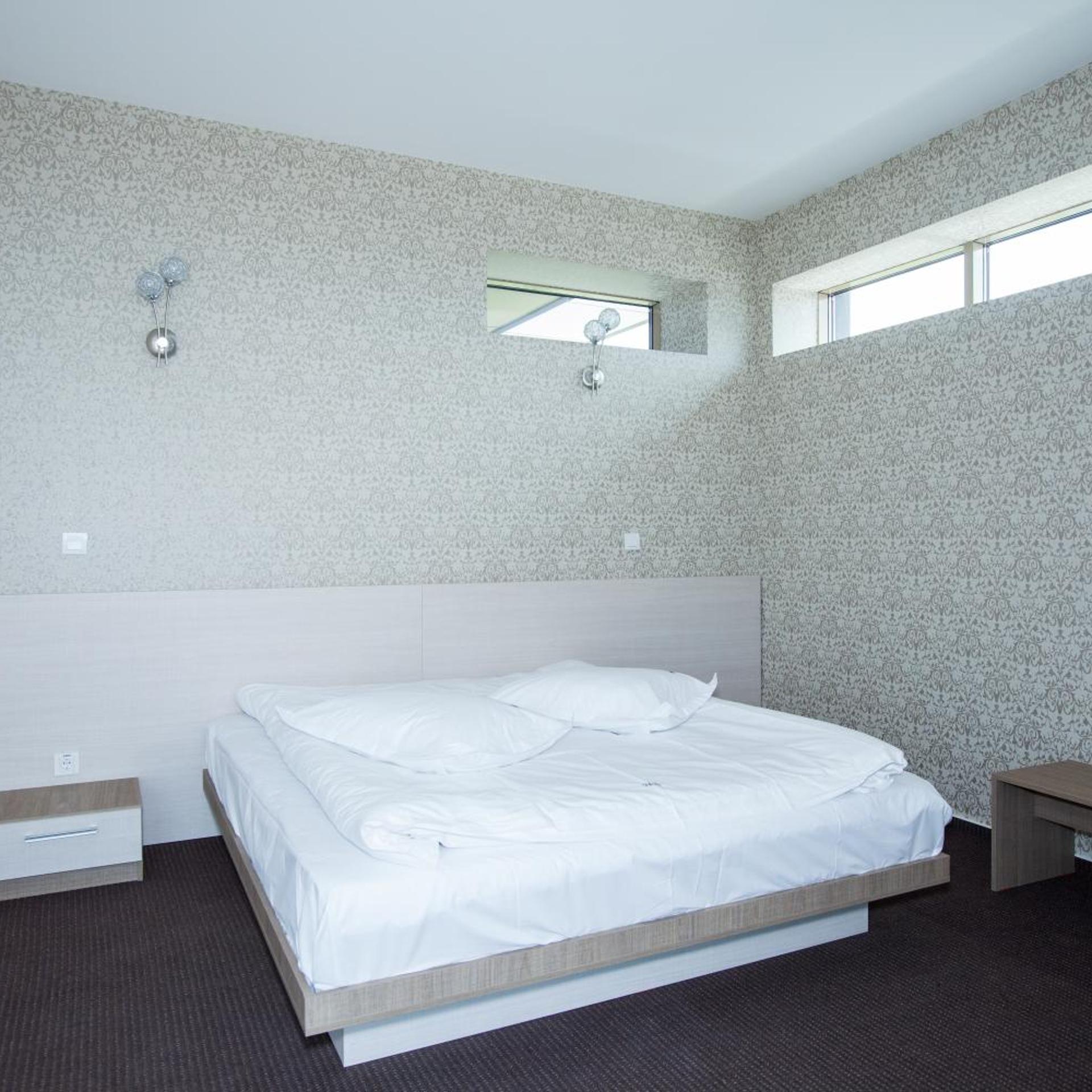 Albert Hotel 21/53