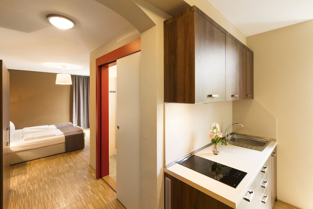 Empress Boutique Hotel 30/65