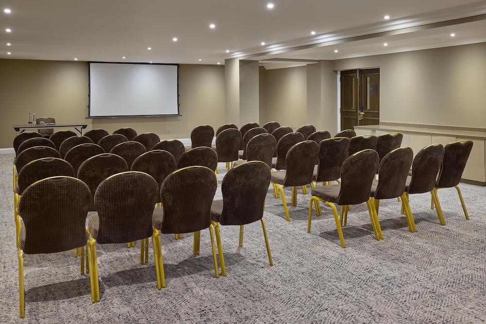 Radisson Blu Hotel London South Kensington 67/76